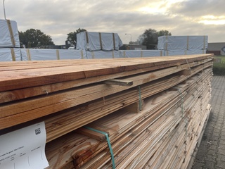 Ca. 20x Douglas planken fijnbezaagd, 22x200mm, lengte 500cm